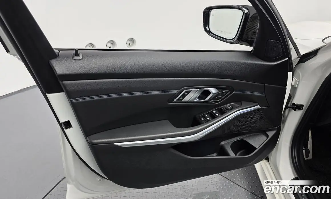 BMW 3 серия 2019 2.0 автомат (гидро), фото 14