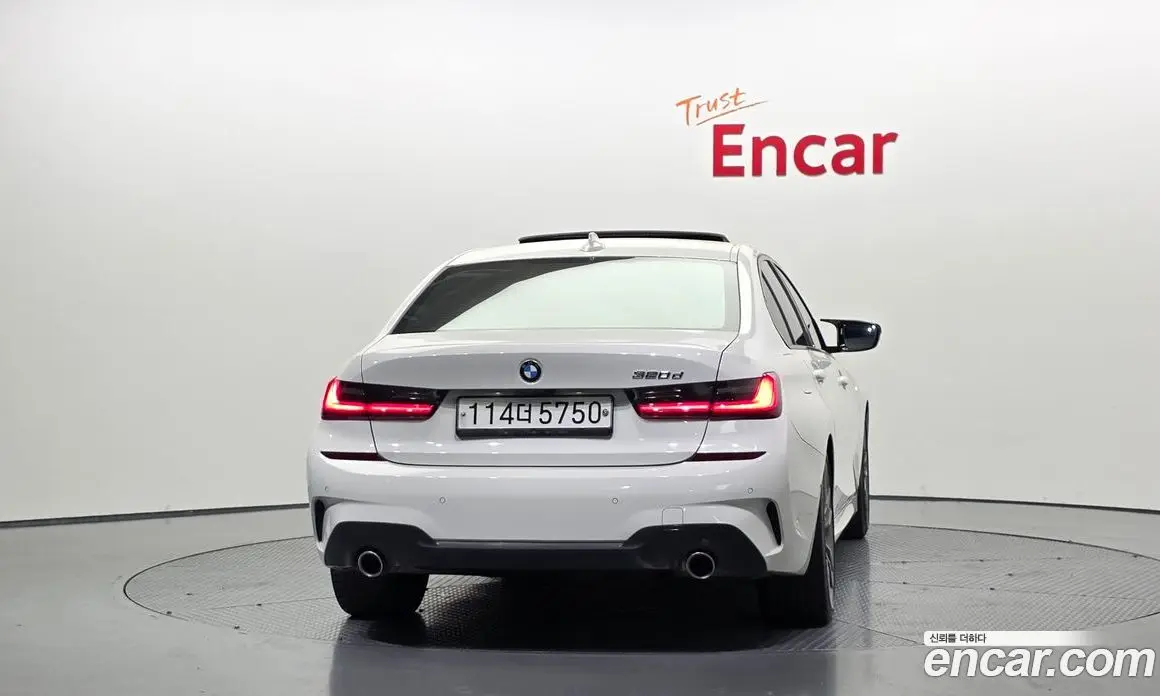 BMW 3 серия 2019 2.0 автомат (гидро), фото 4