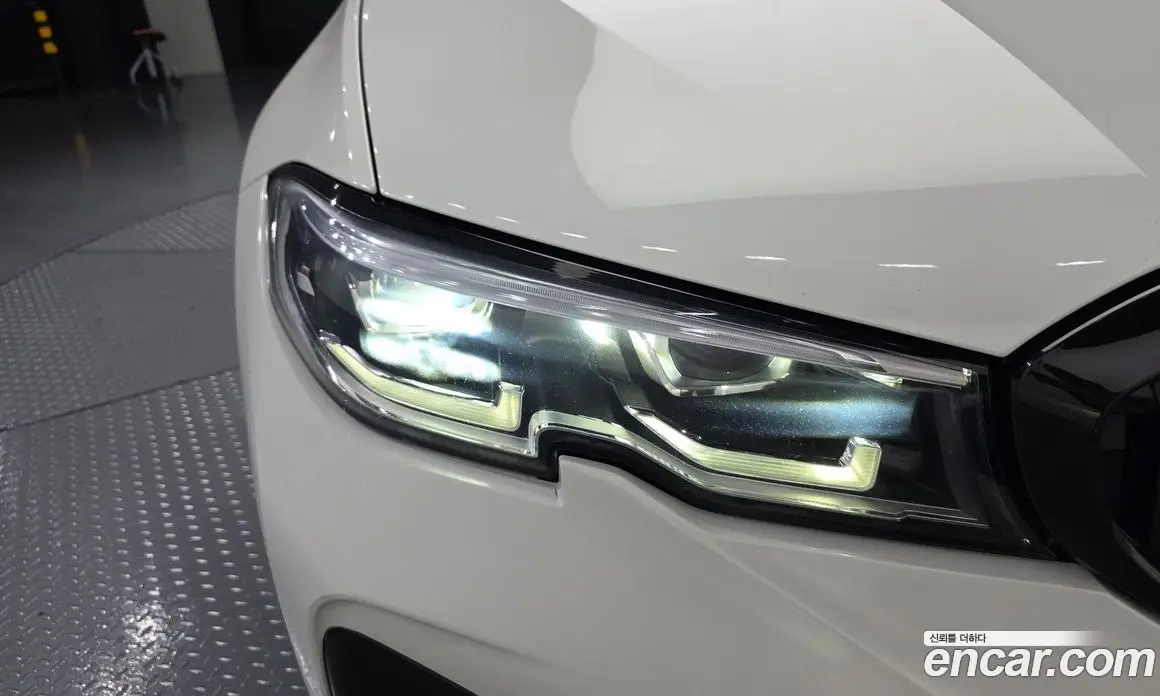 BMW 3 серия 2019 2.0 автомат (гидро), фото 8