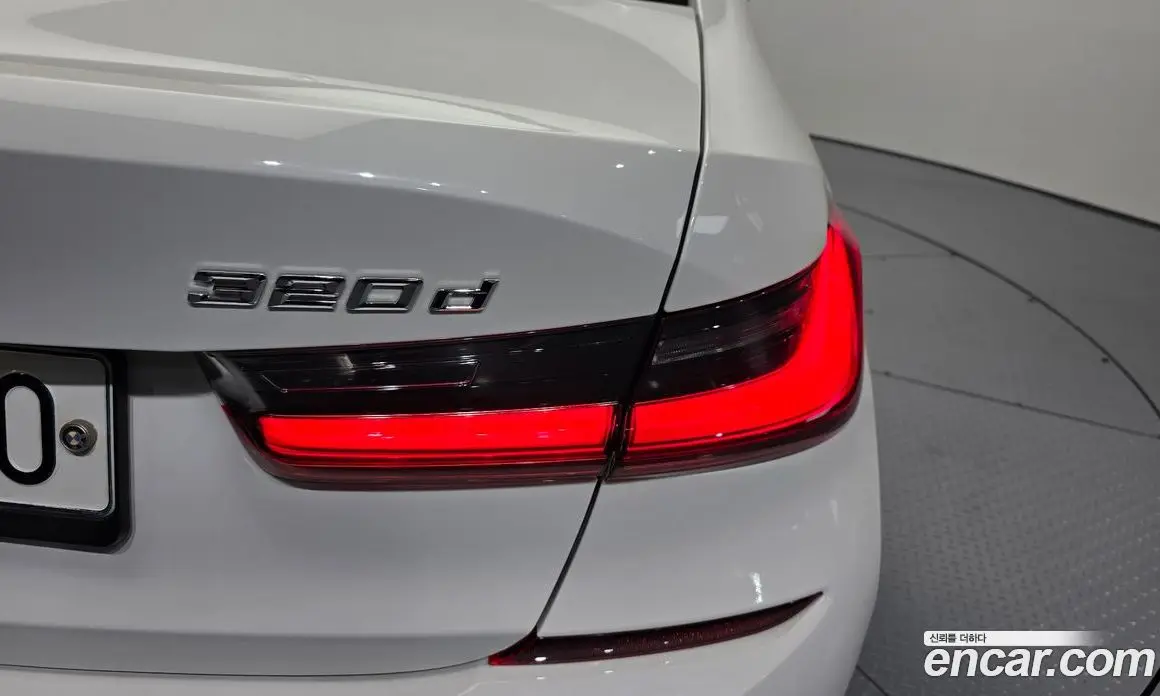 BMW 3 серия 2019 2.0 автомат (гидро), фото 9