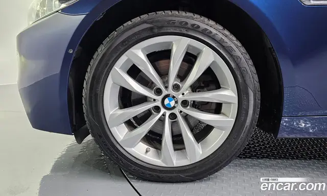 BMW 5 серия 2016 2.0 автомат (гидро), миниатюра 5