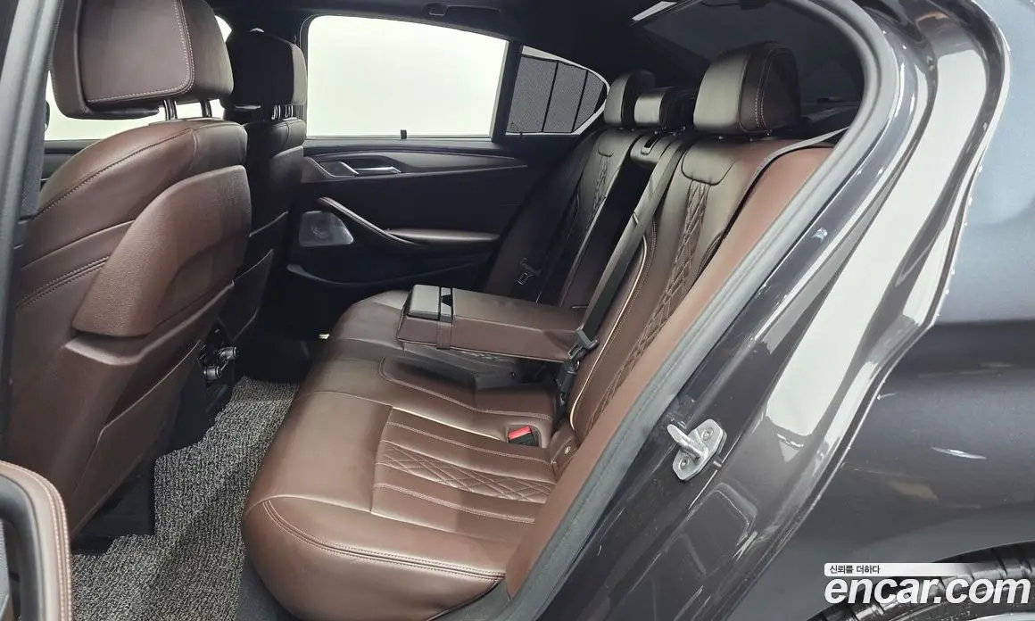 BMW 5 серия 2018 3.0 автомат (гидро), фото 12