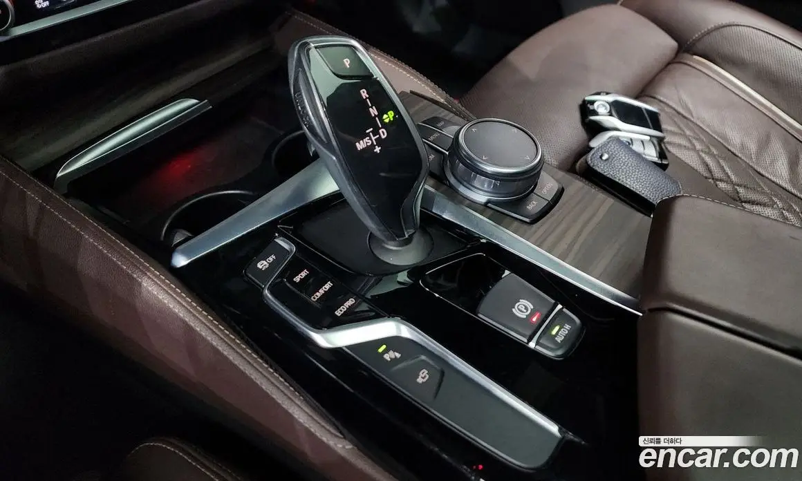 BMW 5 серия 2018 2.0 автомат (гидро), фото 12