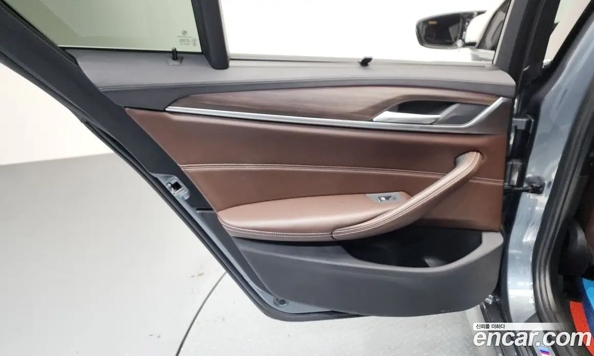 BMW 5 серия 2018 2.0 автомат (гидро), фото 15