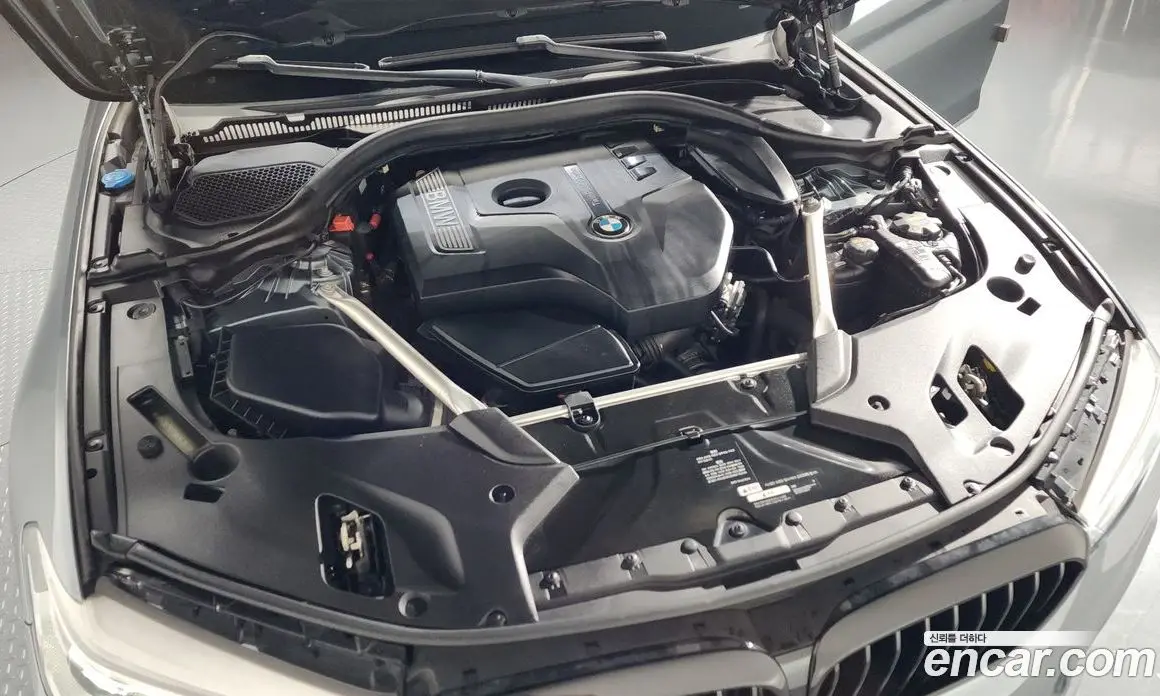 BMW 5 серия 2018 2.0 автомат (гидро), фото 6