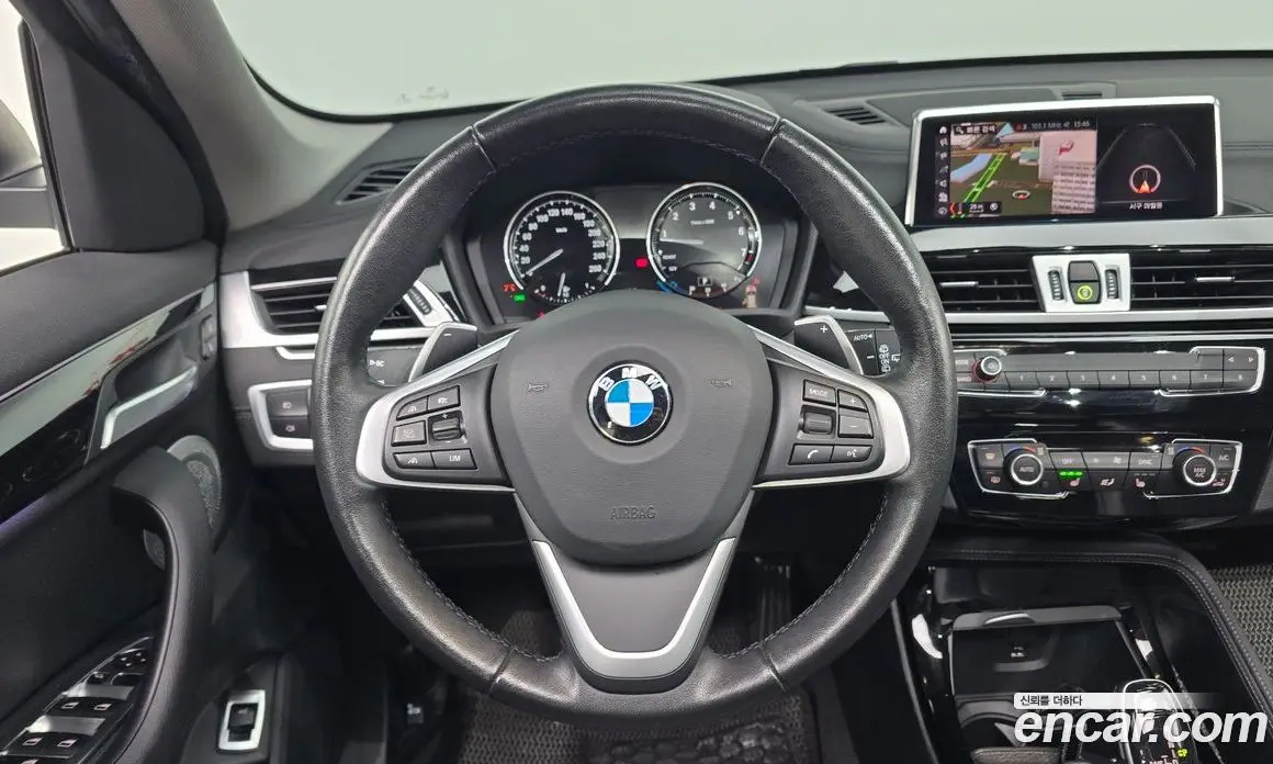 BMW X1 2021 2.0 автомат (гидро), фото 13