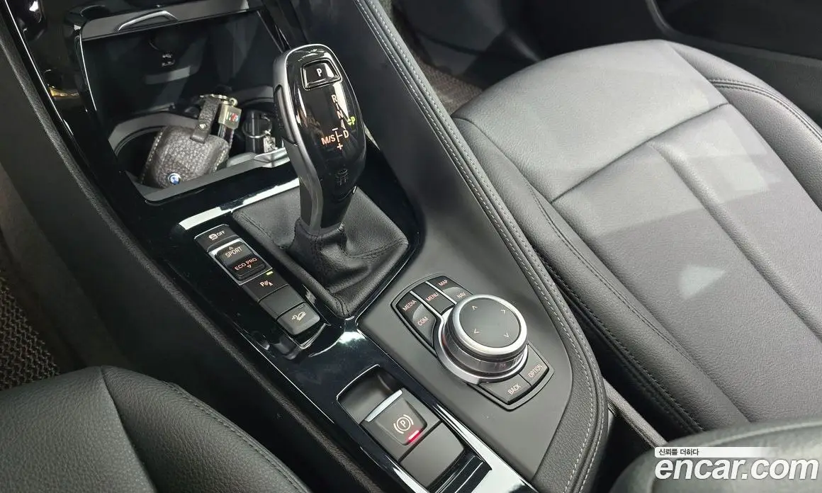 BMW X1 2021 2.0 автомат (гидро), фото 9