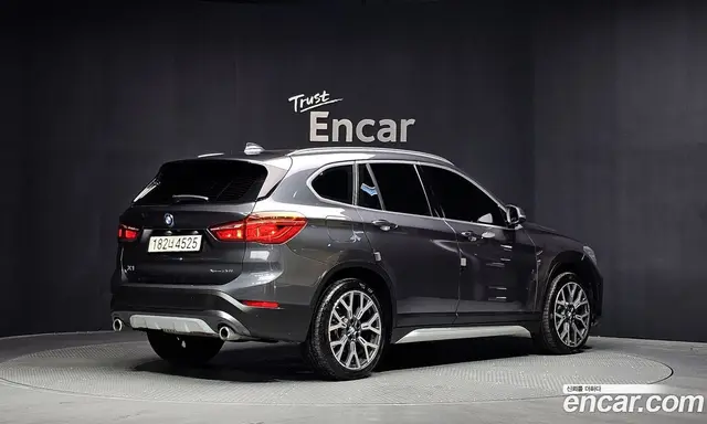 BMW X1 2022 2.0 автомат (гидро), миниатюра 2