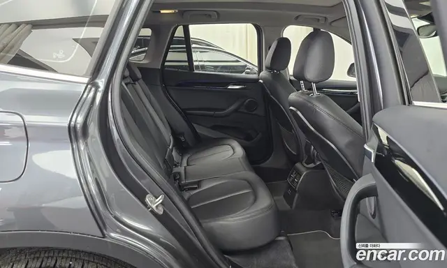 BMW X1 2022 2.0 автомат (гидро), миниатюра 12
