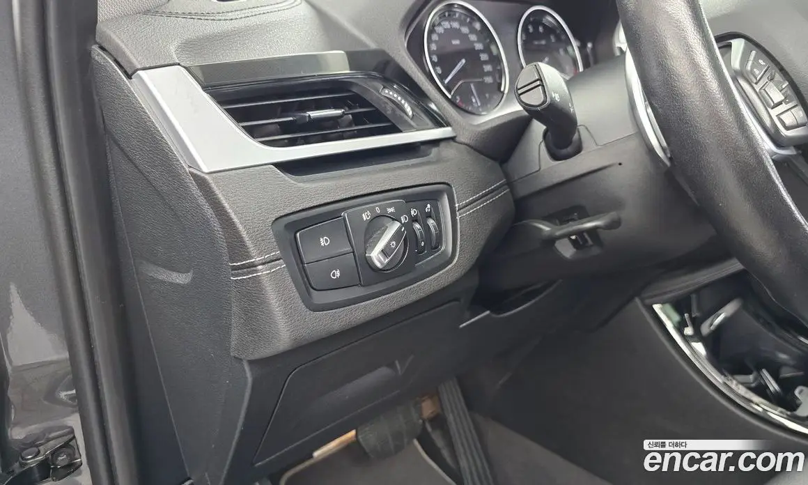 BMW X1 2022 2.0 автомат (гидро), фото 17