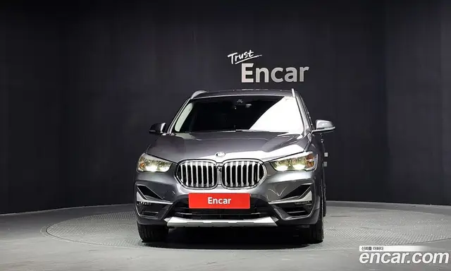 BMW X1 2022 2.0 автомат (гидро), миниатюра 3