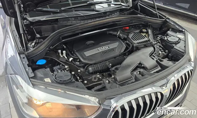 BMW X1 2022 2.0 автомат (гидро), миниатюра 6