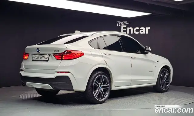 BMW X4 2017 2.0 автомат (гидро), миниатюра 2
