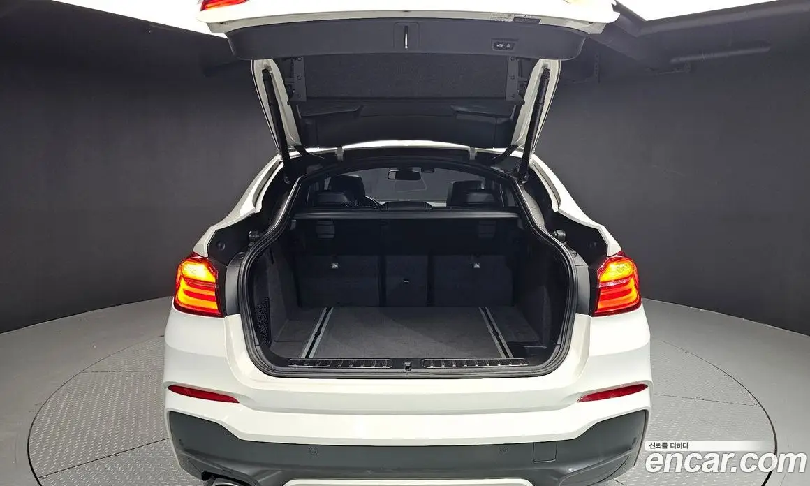 BMW X4 2017 2.0 автомат (гидро), фото 30