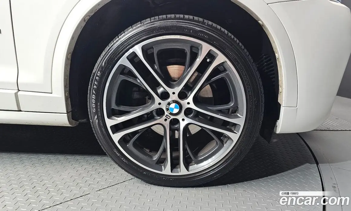 BMW X4 2017 2.0 автомат (гидро), фото 7