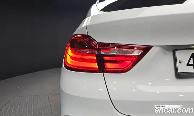 BMW X4 2017 2.0 автомат (гидро), миниатюра 9
