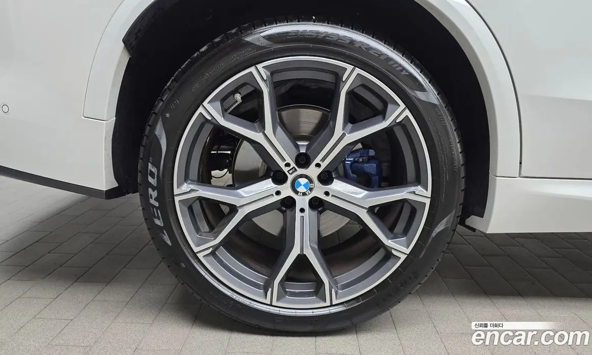 BMW X5 2025 3.0 автомат (гидро), фото 5