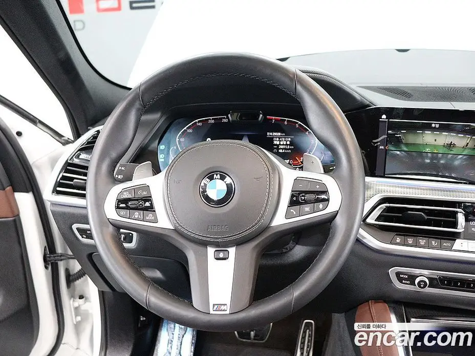 BMW X6 2023 3.0 автомат (гидро), фото 13