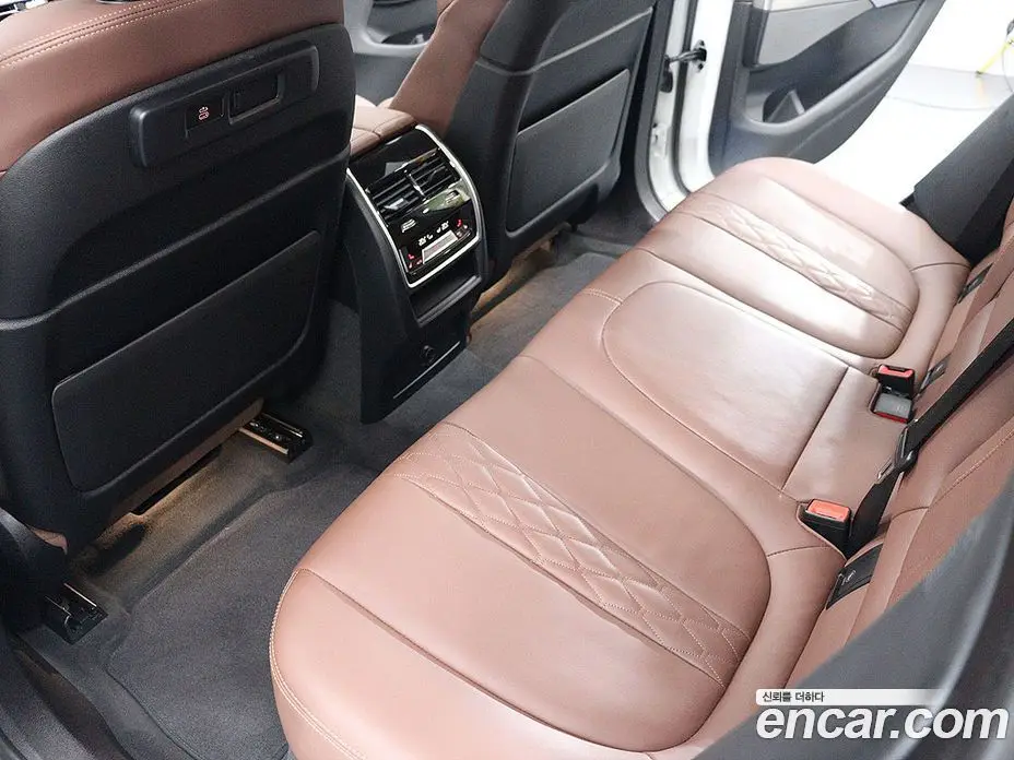 BMW X6 2023 3.0 автомат (гидро), фото 15