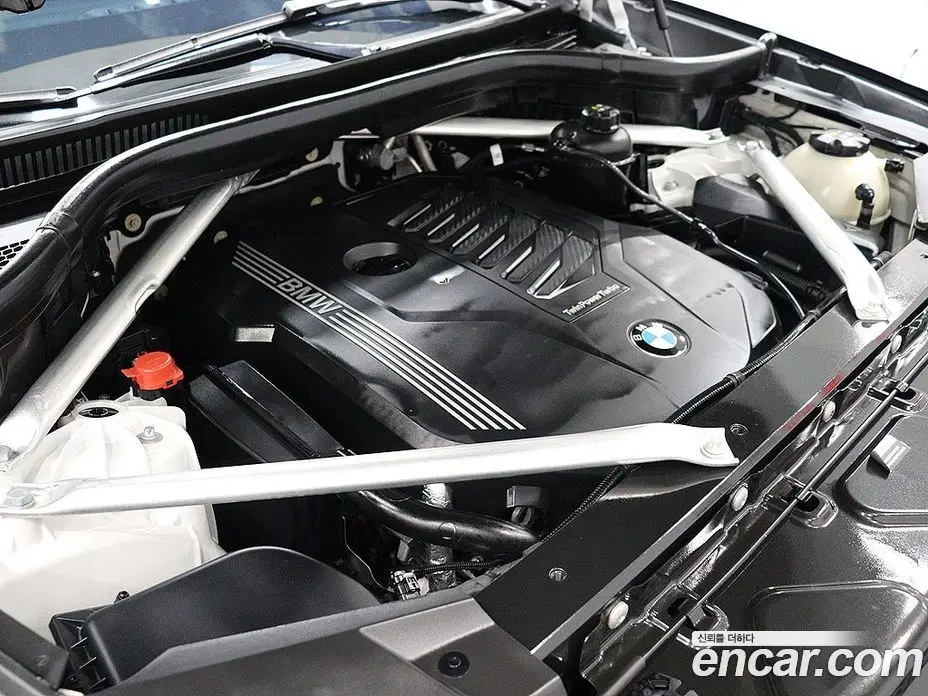 BMW X6 2023 3.0 автомат (гидро), фото 19
