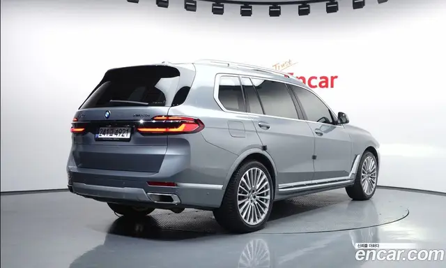 BMW X7 2023 3.0 автомат (гидро), миниатюра 2