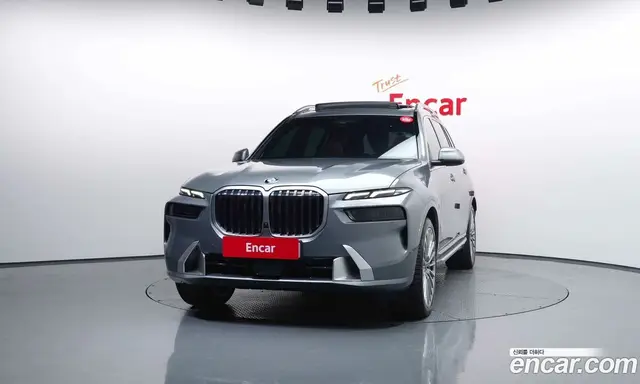 BMW X7 2023 3.0 автомат (гидро), миниатюра 3