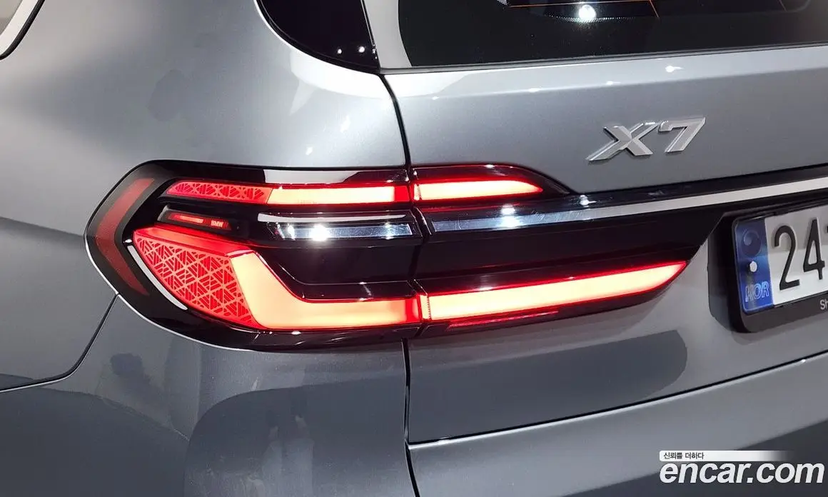 BMW X7 2023 3.0 автомат (гидро), фото 9