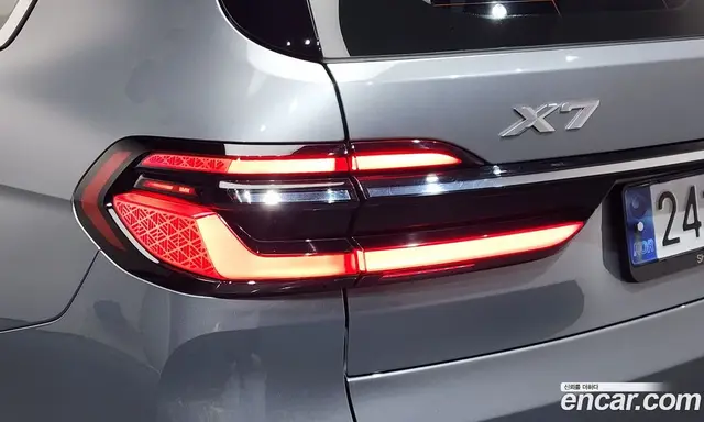 BMW X7 2023 3.0 автомат (гидро), миниатюра 9