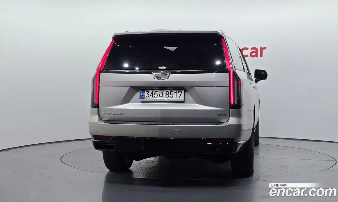 Cadillac Escalade 2023 6.2 автомат (гидро), фото 4 Cadillac Escalade 2023 6.2 автомат (гидро), фото 4