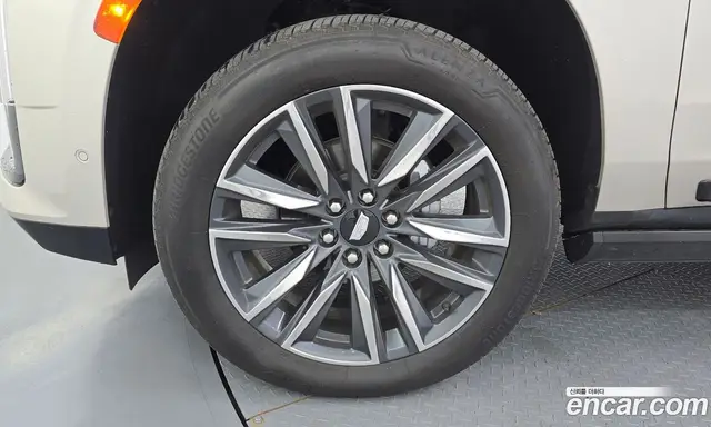 Cadillac Escalade 2023 6.2 автомат (гидро), миниатюра 5 Cadillac Escalade 2023 6.2 автомат (гидро), миниатюра 5