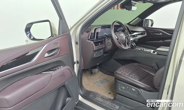 Cadillac Escalade 2023 6.2 автомат (гидро), миниатюра 10 Cadillac Escalade 2023 6.2 автомат (гидро), миниатюра 10
