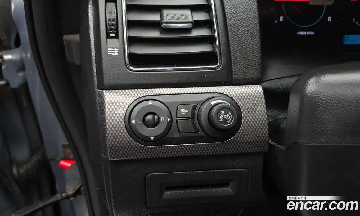 Chevrolet Captiva 2012 2.0 автомат (гидро), фото 18