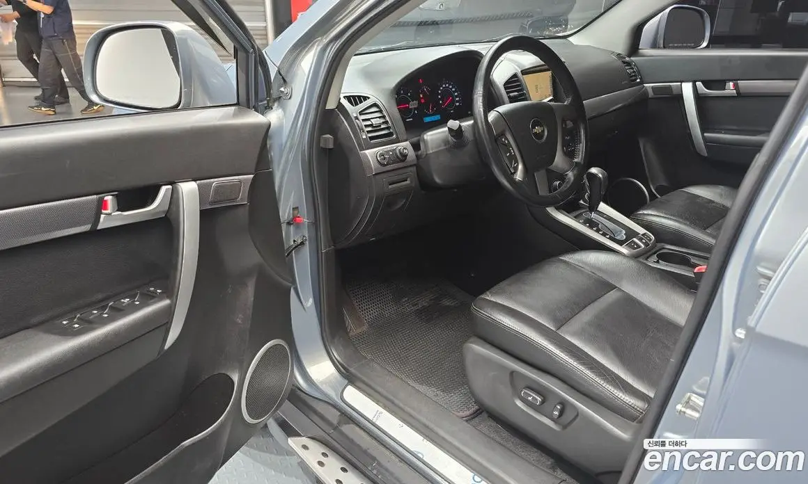 Chevrolet Captiva 2012 2.0 автомат (гидро), фото 10