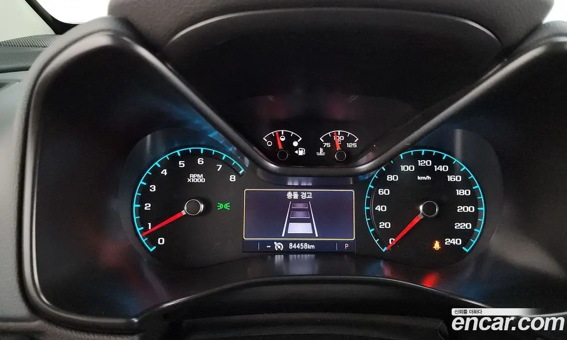 Chevrolet Colorado 2022 3.6 автомат (гидро), фото 8