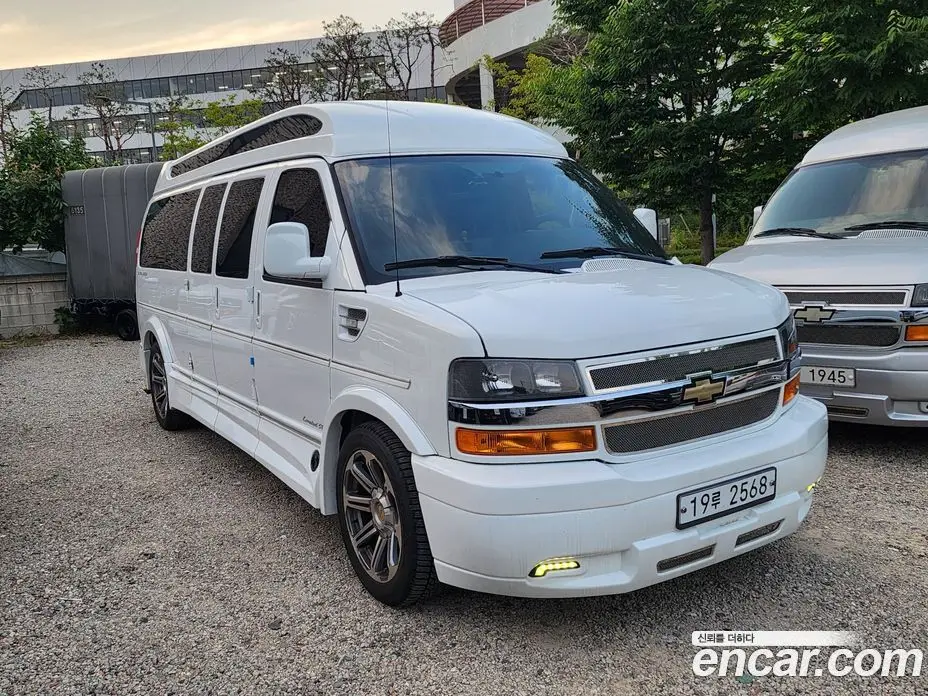 Chevrolet Express Van 2018 6.0 автомат (гидро), фото 11