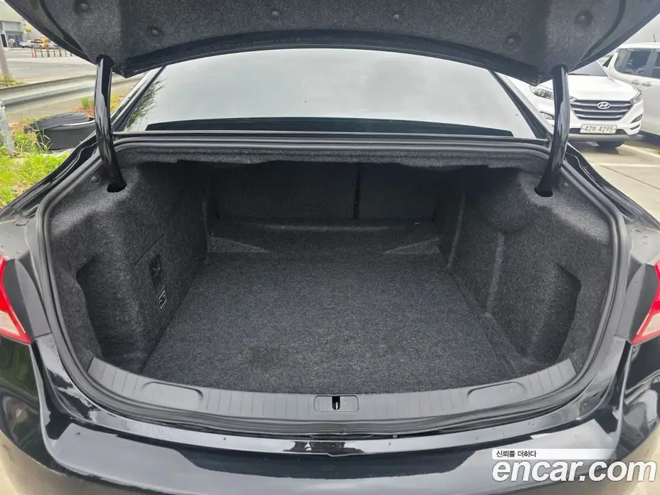 Chevrolet Impala 2017 2.5 автомат (гидро), фото 20