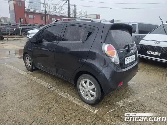 Chevrolet Spark 2012 1.0 автомат (гидро), миниатюра 3