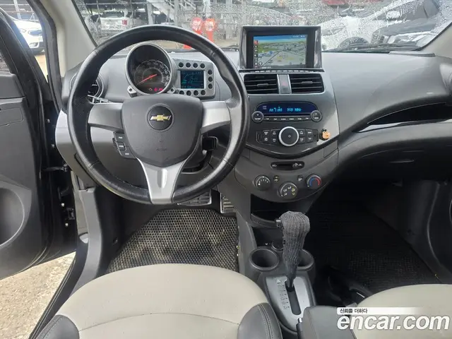 Chevrolet Spark 2012 1.0 автомат (гидро), миниатюра 5