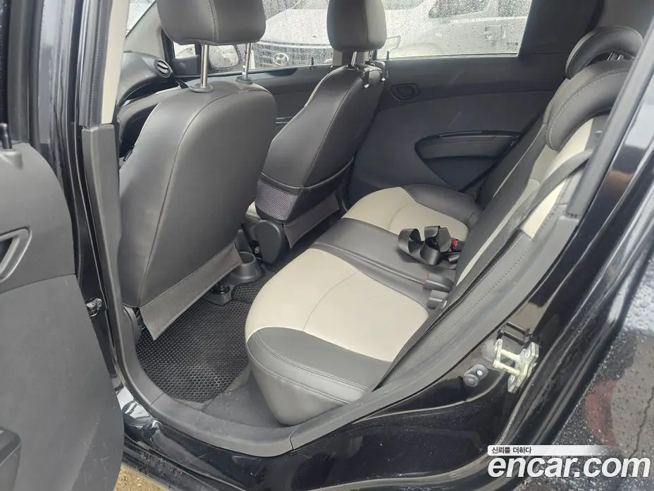Chevrolet Spark 2012 1.0 автомат (гидро), фото 7