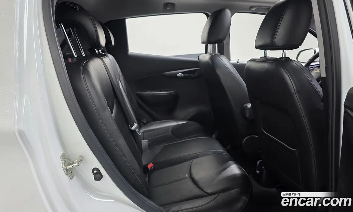 Chevrolet Spark 2015 1.0 автомат (гидро), фото 16