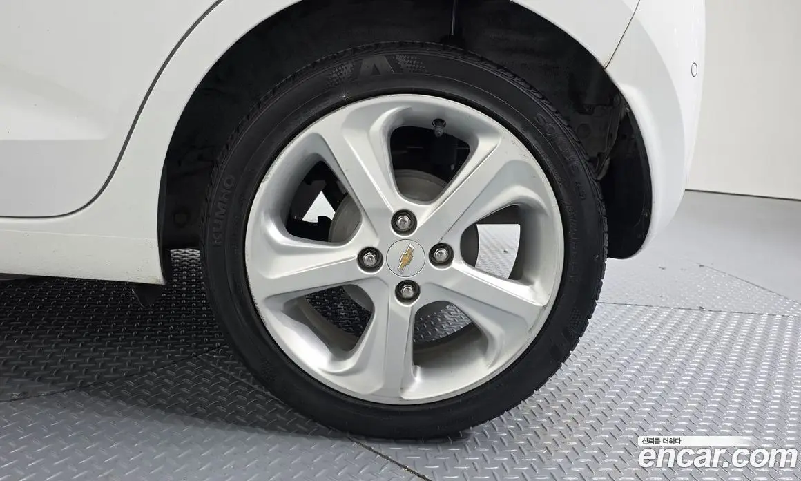 Chevrolet Spark 2015 1.0 автомат (гидро), фото 6