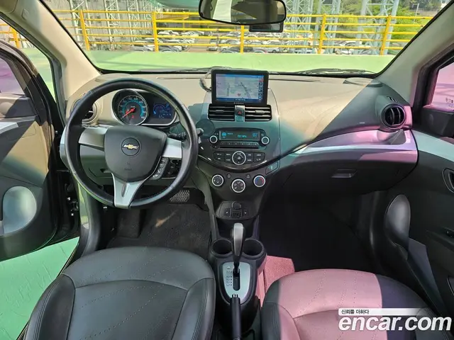 Chevrolet Spark 2015 1.0 автомат (гидро), миниатюра 8