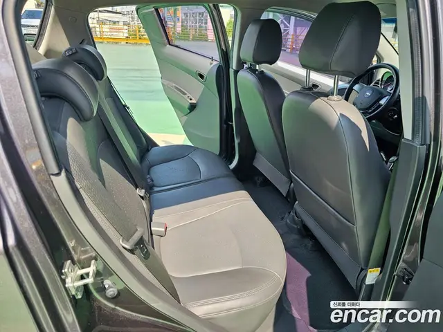 Chevrolet Spark 2015 1.0 автомат (гидро), миниатюра 10