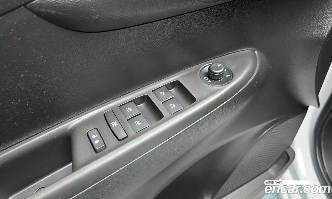 Chevrolet Spark 2016 1.0 автомат (гидро), фото 25