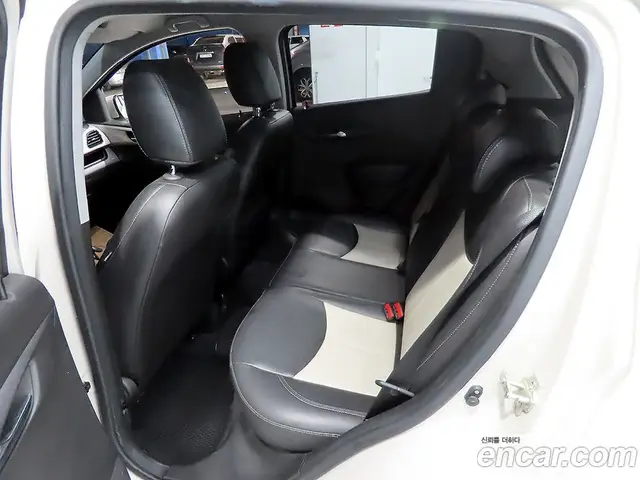 Chevrolet Spark 2016 1.0 автомат (гидро), миниатюра 7