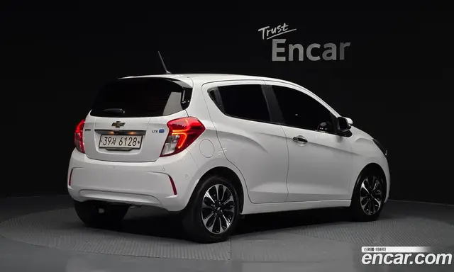 Chevrolet Spark 2017 1.0 автомат (гидро), миниатюра 2