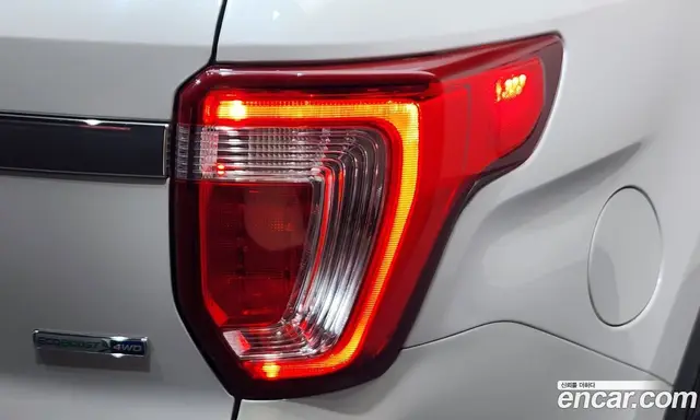 Ford Explorer 2018 2.3 автомат (гидро), миниатюра 9