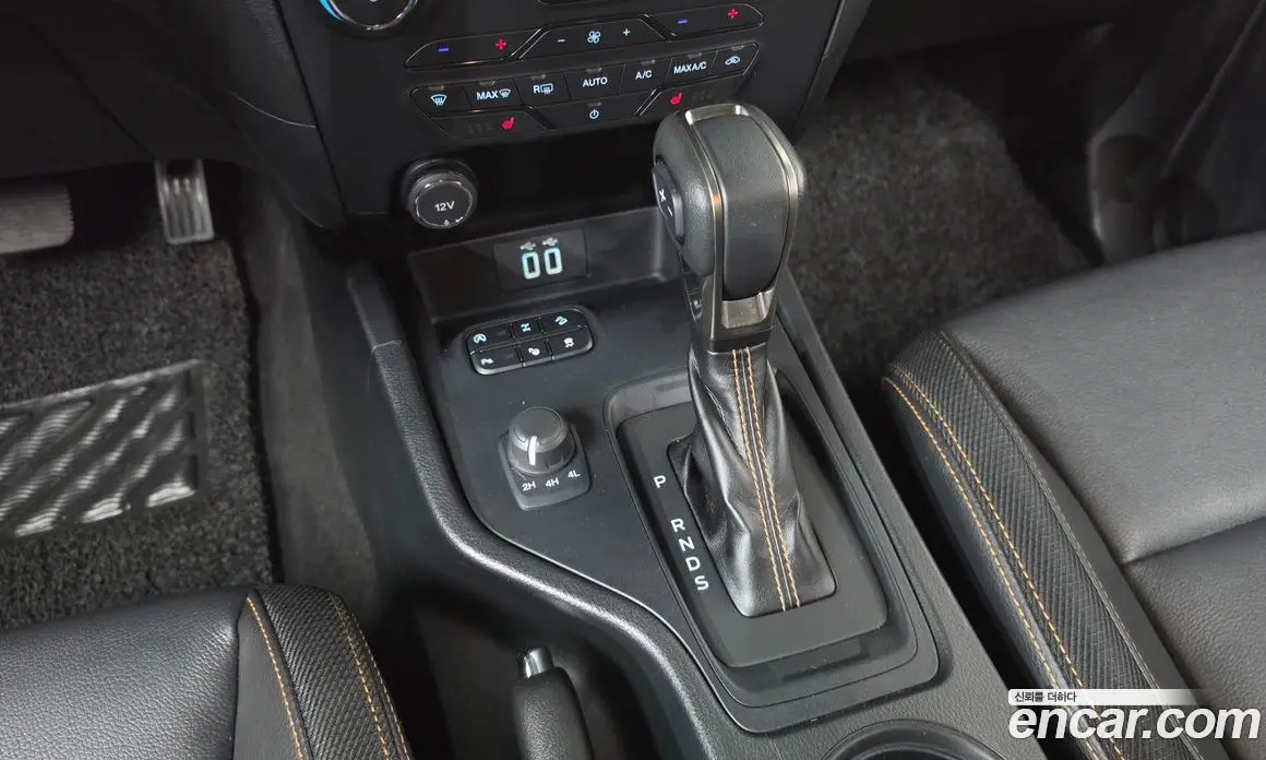 Ford Ranger 2022 2.0 автомат (гидро), фото 12