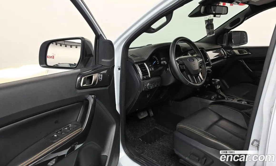 Ford Ranger 2022 2.0 автомат (гидро), фото 13