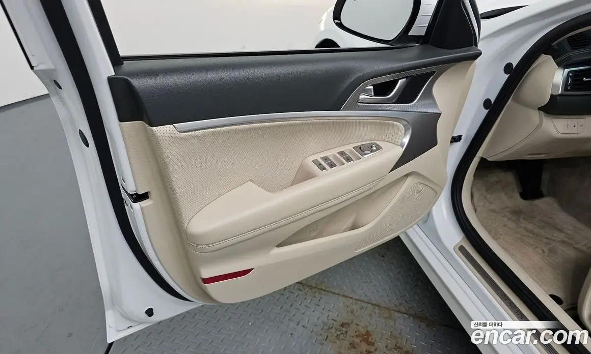Genesis G70 2021 2.0 автомат (гидро), фото 14